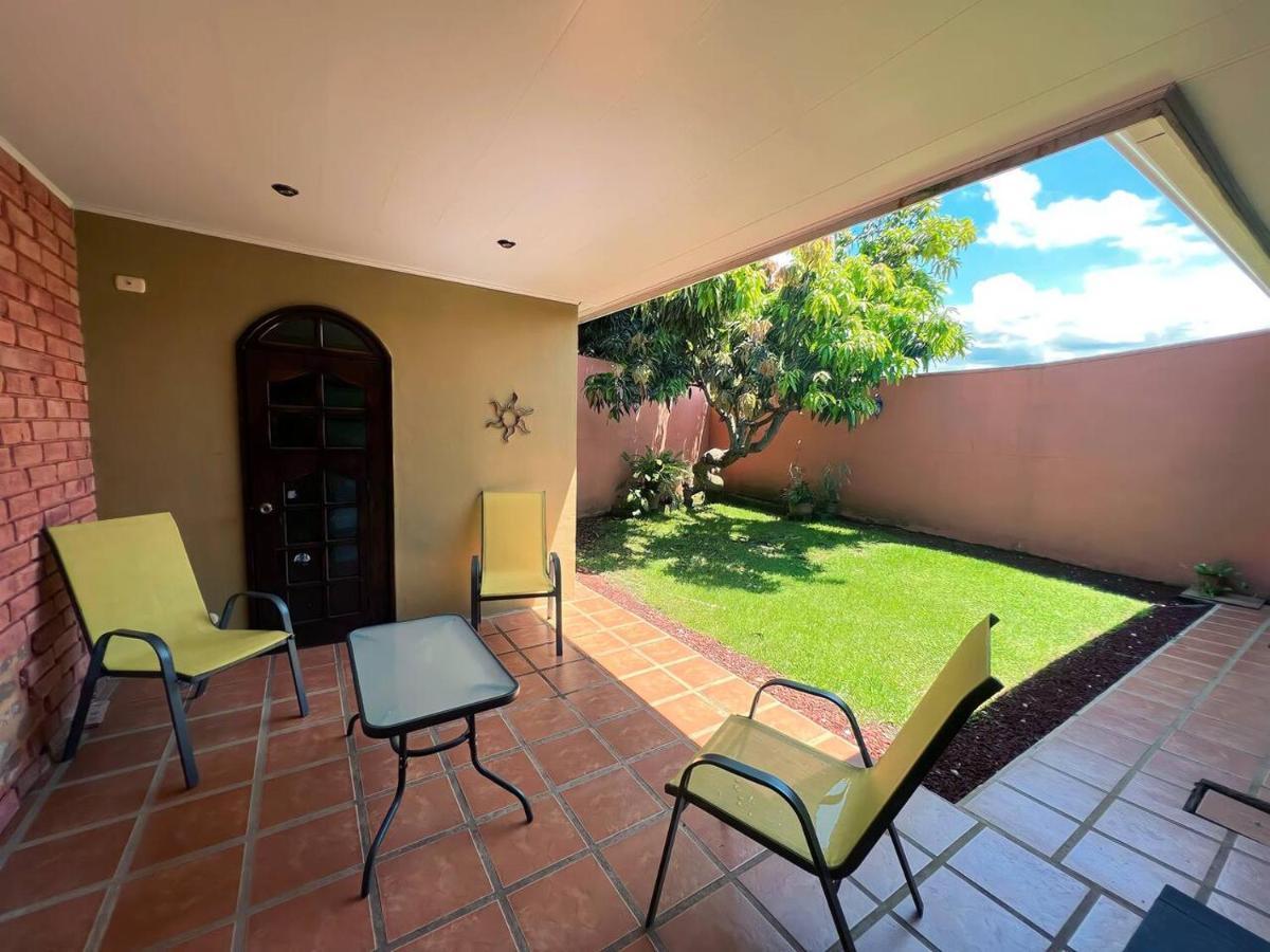 Beautiful Home W/ Backyard, Ac - Close To Airport Brasil Exterior photo